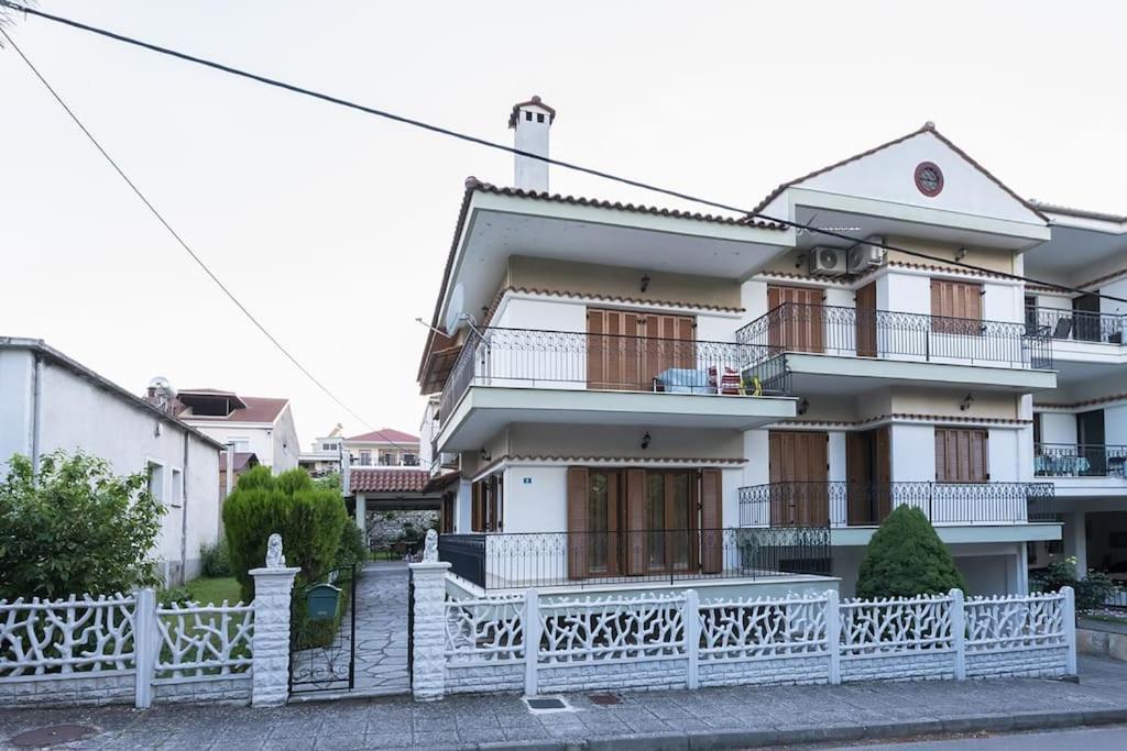Aiwa Διαμέρισμα 130Τμ 1Ου Ορόφου Σε Διώροφη Οικία Anatoli  エクステリア 写真